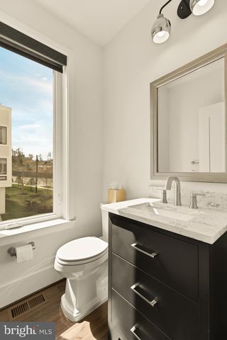 3737 GLENMOOR RESERVE LN, Chevy Chase, MD 20815