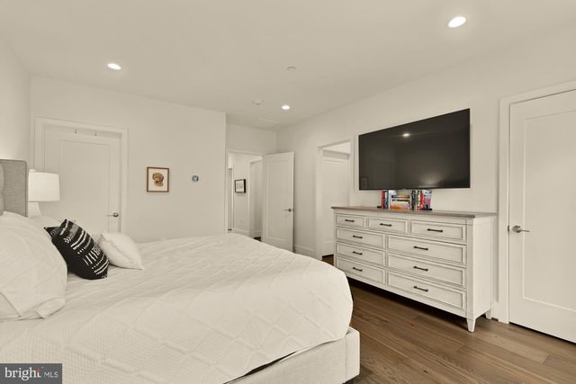 3737 GLENMOOR RESERVE LN, Chevy Chase, MD 20815