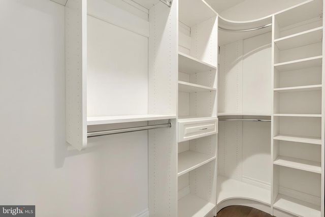 3737 GLENMOOR RESERVE LN, Chevy Chase, MD 20815