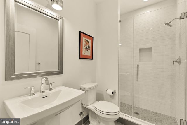 3737 GLENMOOR RESERVE LN, Chevy Chase, MD 20815