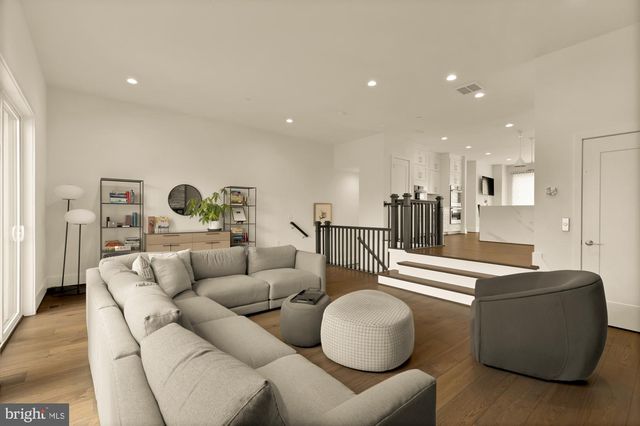 3737 GLENMOOR RESERVE LN, Chevy Chase, MD 20815