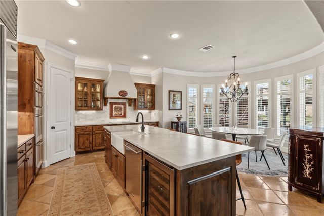 111 Saint Annes Drive, Mabank, TX 75156