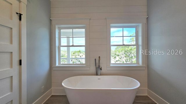 12 Salt Wind Way, Hilton Head Island, SC 29926