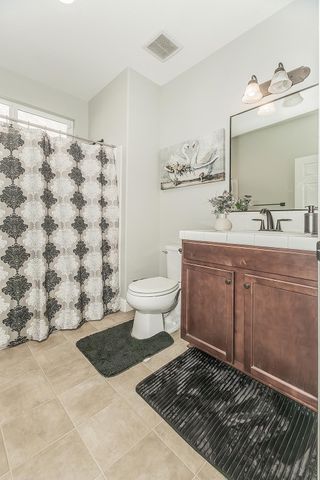 6805 W Fir Avenue, Fresno, CA 93722