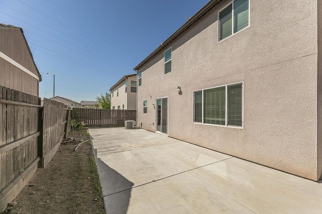 6805 W Fir Avenue, Fresno, CA 93722