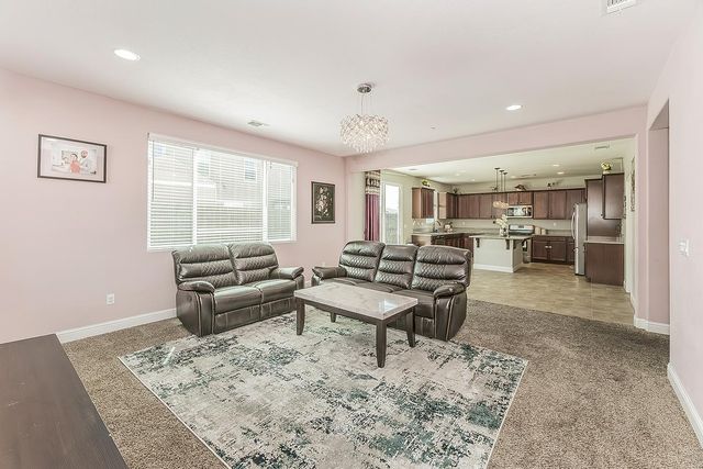 6805 W Fir Avenue, Fresno, CA 93722