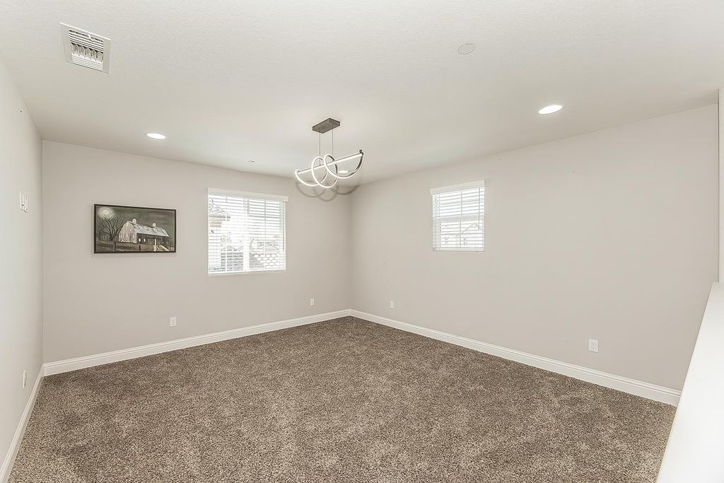 Image 20 of property listing at 6805 W Fir Avenue, Fresno, CA 93722