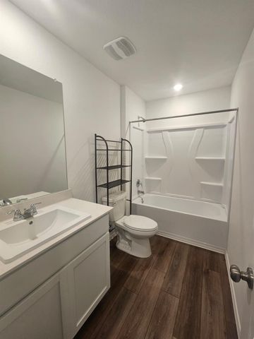 2306 Tornado Aly, Lockhart, TX 78644