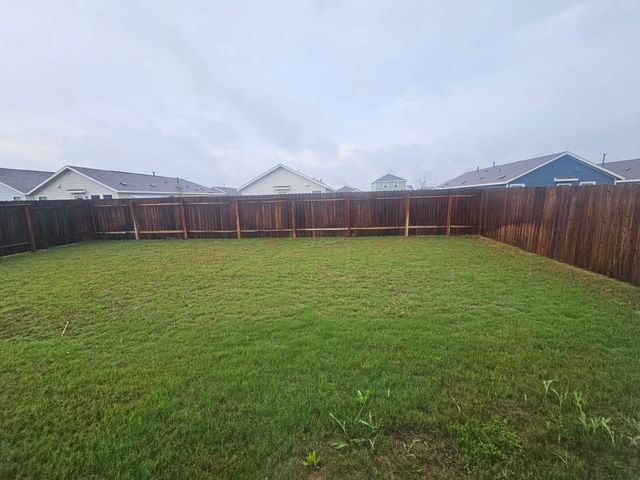 2306 Tornado Aly, Lockhart, TX 78644