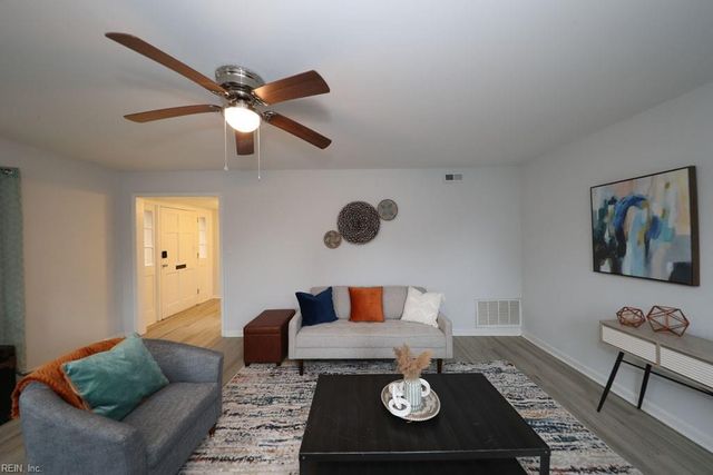 301 Advocate Ct Unit A, Newport News, VA 23608