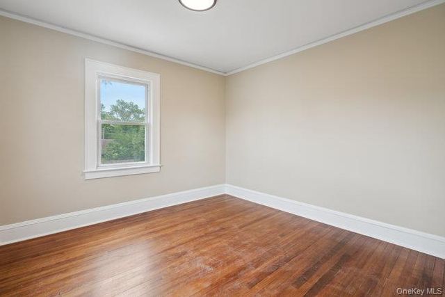 1030 Glen Cove Avenue, Glen Head, NY 11545