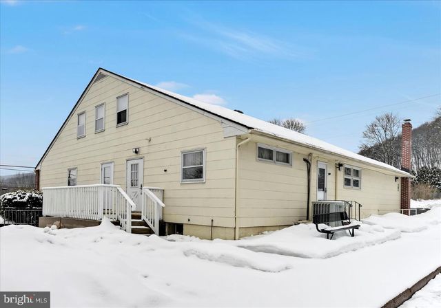 780 CLAREMONT AVE, Tamaqua, PA 18252