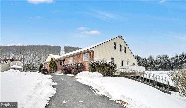 780 CLAREMONT AVE, Tamaqua, PA 18252