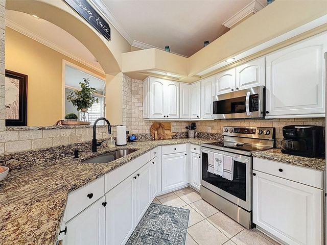 15021 TAMARIND LOOP, Spring Hill, FL 34609