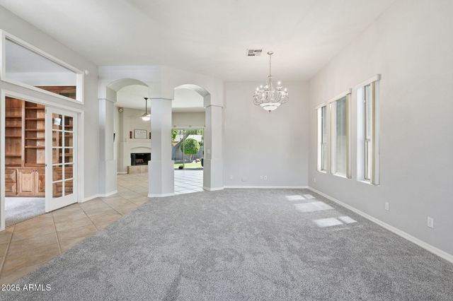 5677 W MONONA Drive, Glendale, AZ 85308