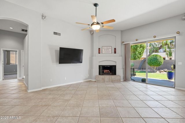5677 W MONONA Drive, Glendale, AZ 85308