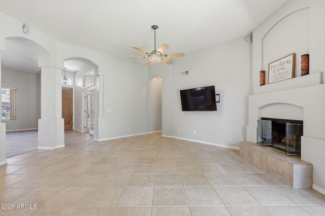 5677 W MONONA Drive, Glendale, AZ 85308