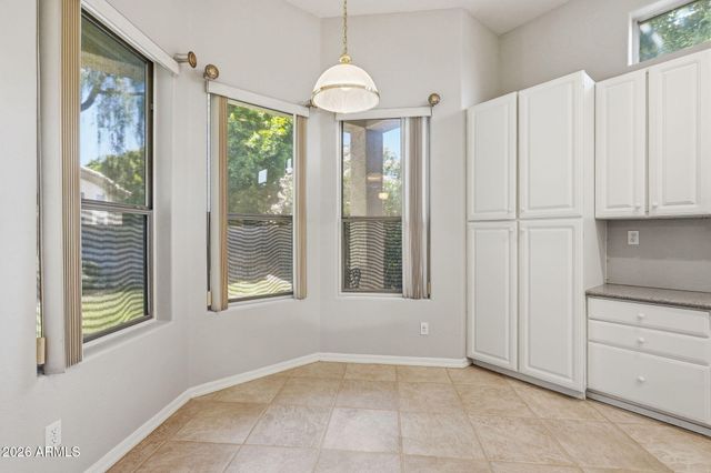 5677 W MONONA Drive, Glendale, AZ 85308