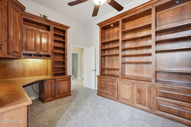 5677 W MONONA Drive, Glendale, AZ 85308