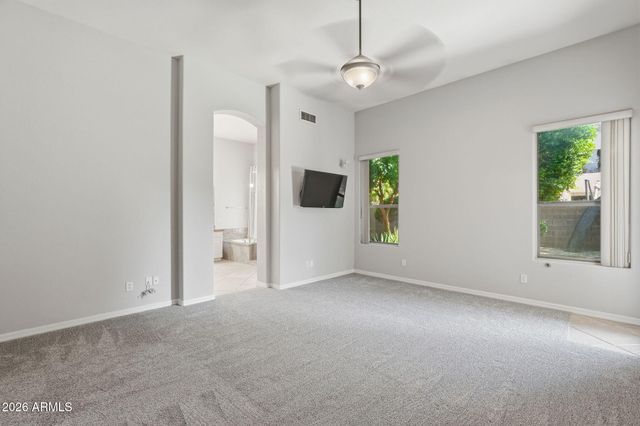 5677 W MONONA Drive, Glendale, AZ 85308