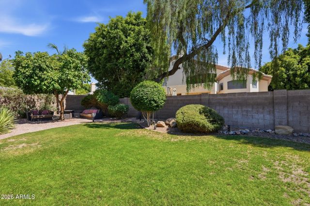 5677 W MONONA Drive, Glendale, AZ 85308