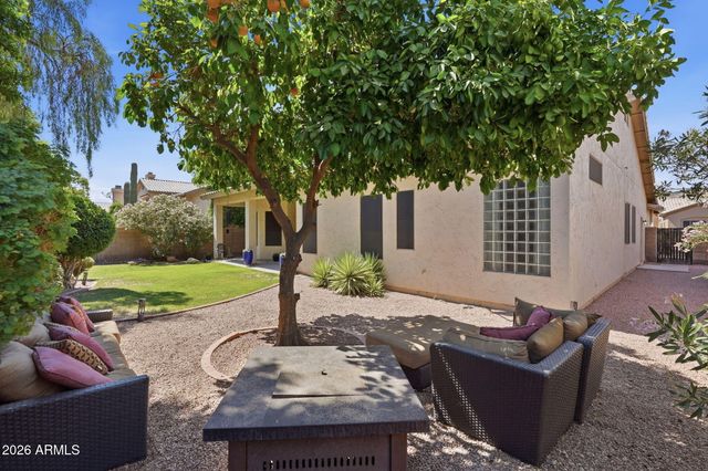 5677 W MONONA Drive, Glendale, AZ 85308