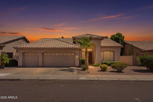 5677 W MONONA Drive, Glendale, AZ 85308