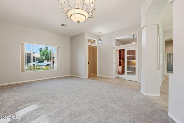 5677 W MONONA Drive, Glendale, AZ 85308