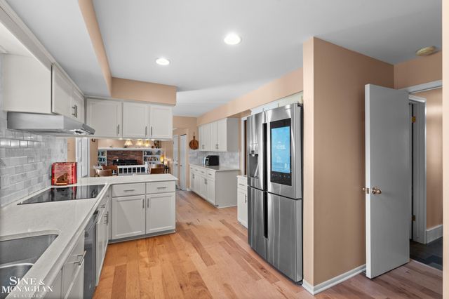 4663 Hedgewood Drive, Bloomfield Twp, MI 48301