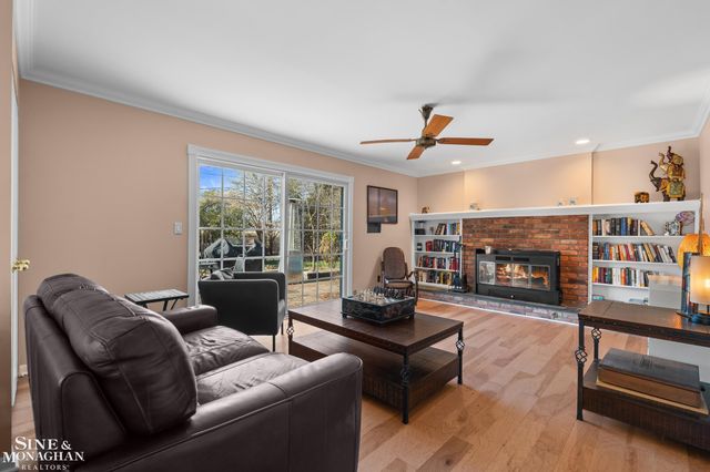 4663 Hedgewood Drive, Bloomfield Twp, MI 48301