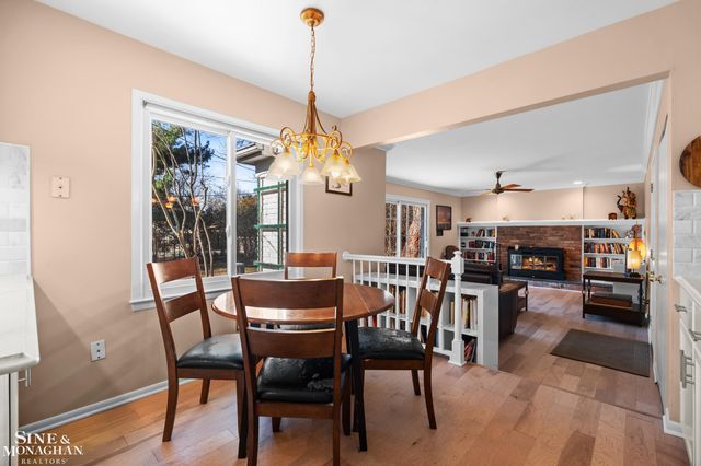 4663 Hedgewood Drive, Bloomfield Twp, MI 48301