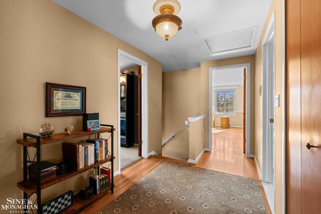 4663 Hedgewood Drive, Bloomfield Twp, MI 48301