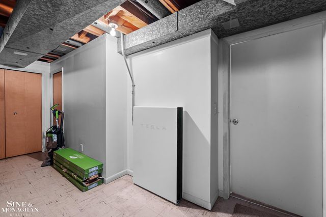 4663 Hedgewood Drive, Bloomfield Twp, MI 48301