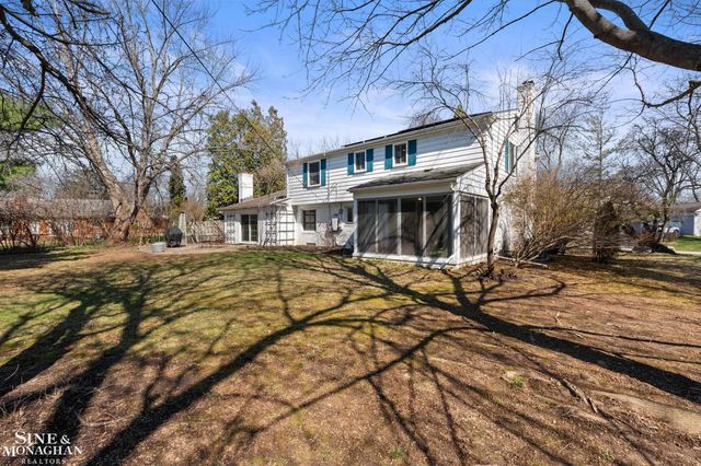 4663 Hedgewood Drive, Bloomfield Twp, MI 48301