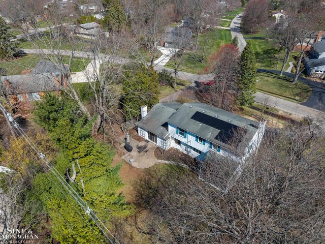 4663 Hedgewood Drive, Bloomfield Twp, MI 48301