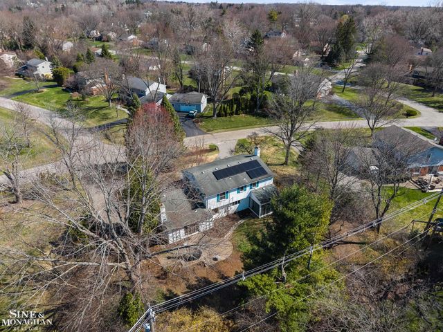 4663 Hedgewood Drive, Bloomfield Twp, MI 48301