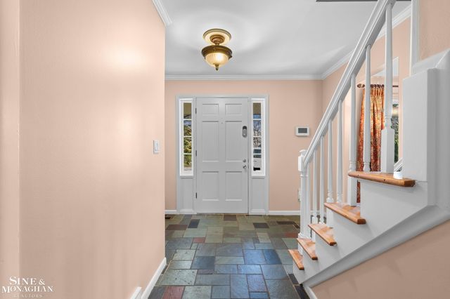 4663 Hedgewood Drive, Bloomfield Twp, MI 48301