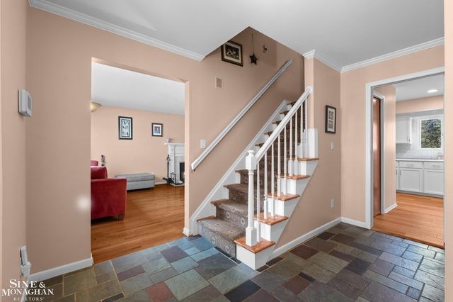 4663 Hedgewood Drive, Bloomfield Twp, MI 48301