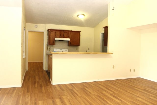 2443 Limestone Drive, Arlington, TX 76014