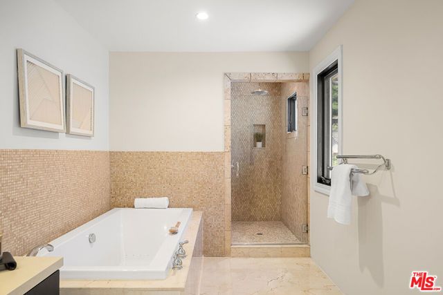 6477 Deep Dell Pl, Los Angeles, CA 90068
