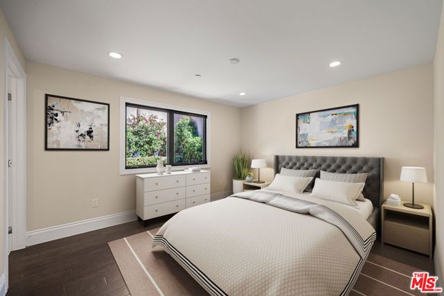 6477 Deep Dell Pl, Los Angeles, CA 90068