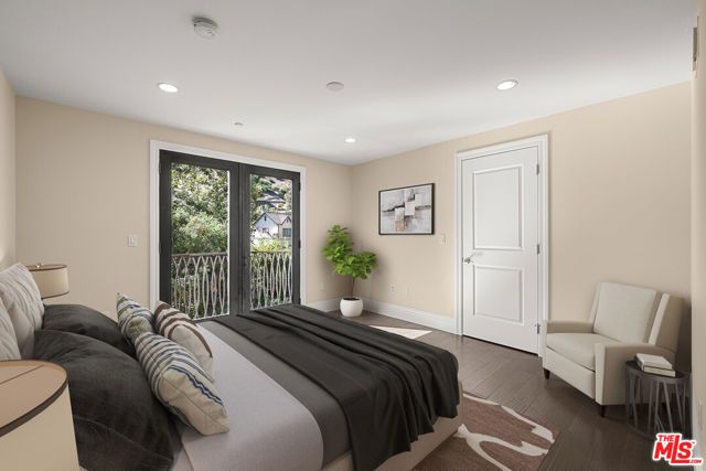 6477 Deep Dell Pl, Los Angeles, CA 90068
