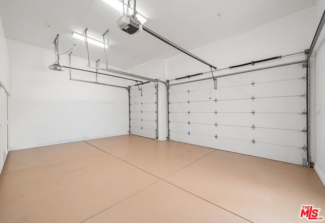 6477 Deep Dell Pl, Los Angeles, CA 90068