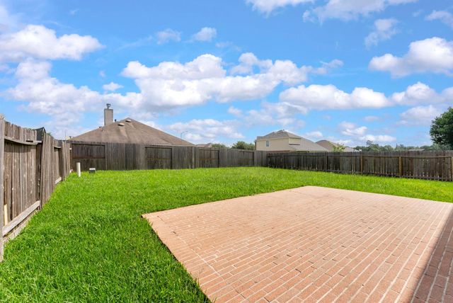 25318 Barmby Drive, Tomball, TX 77375
