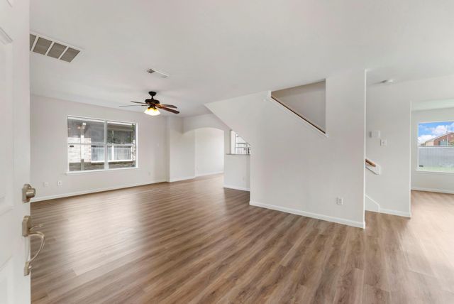 25318 Barmby Drive, Tomball, TX 77375
