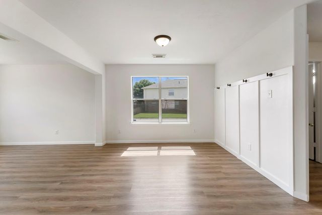 25318 Barmby Drive, Tomball, TX 77375