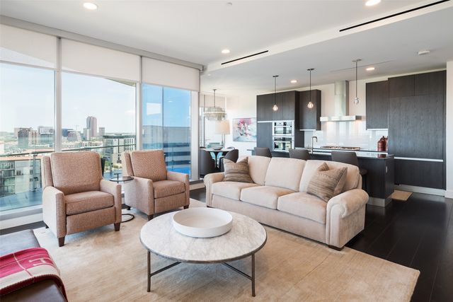 3130 N Harwood Street 1804, Dallas, TX 75201