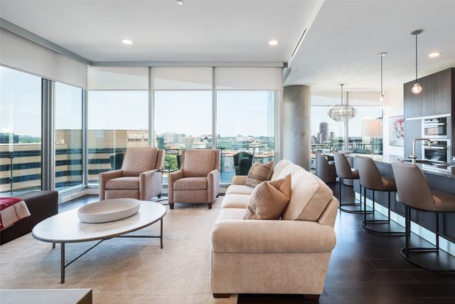 3130 N Harwood Street 1804, Dallas, TX 75201