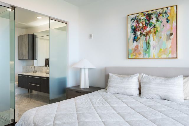 3130 N Harwood Street 1804, Dallas, TX 75201