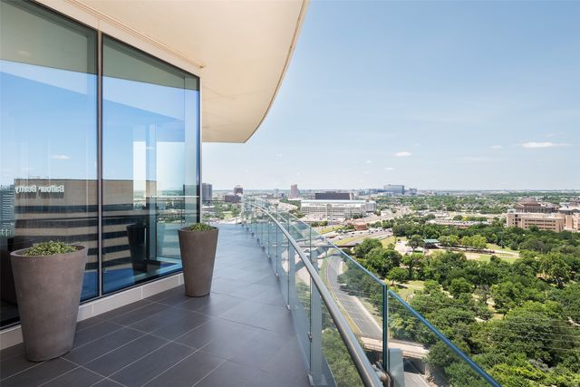 3130 N Harwood Street 1804, Dallas, TX 75201